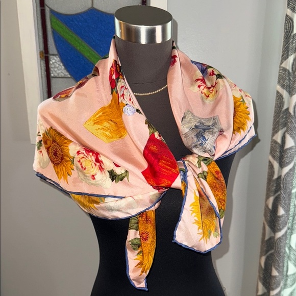 Stunning 100% Silk Scarf/ Flowerpot Design - Picture 1 of 6